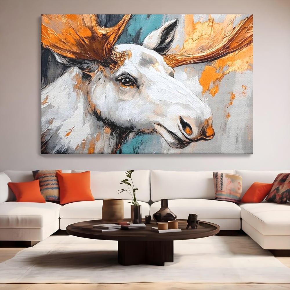 Tablou canvas cu tablou canvas cu cap de elan pictat, fara rama, pe sasiu de lemn, pe perete intr-un living